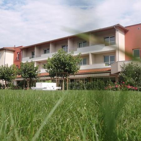 Hotel Le Chatard Sarcey Екстер'єр фото